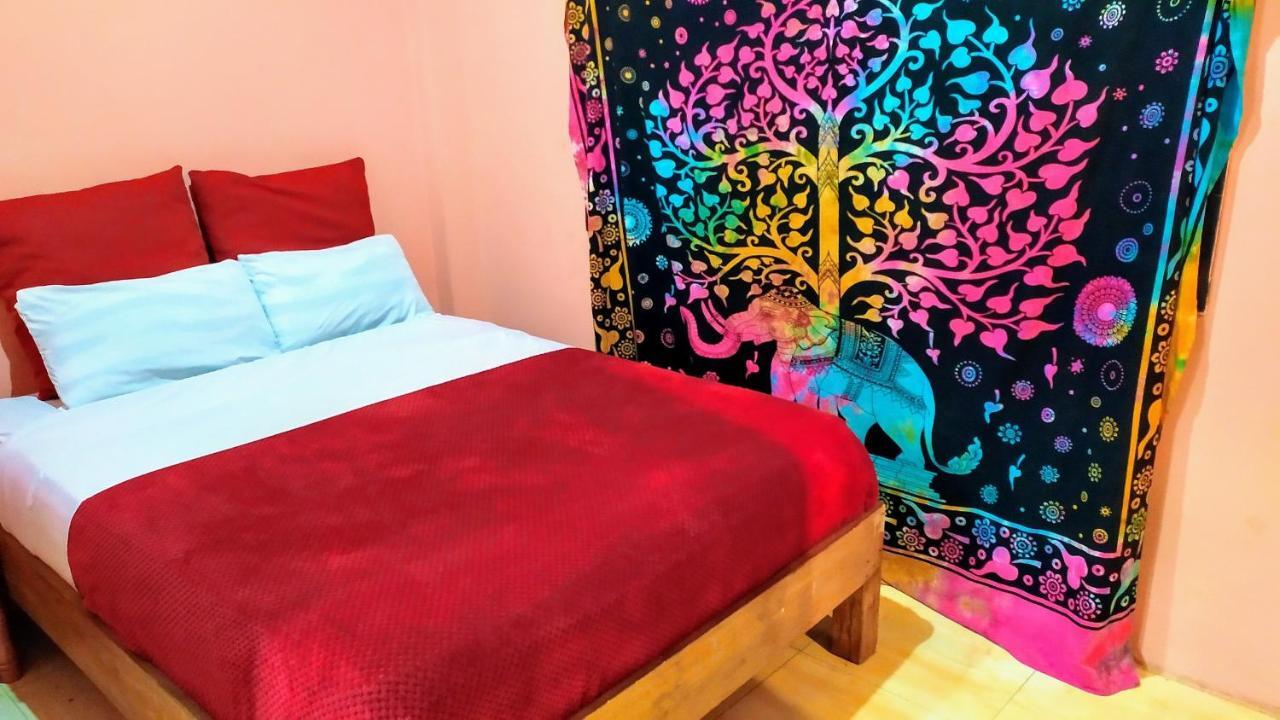 Хостел Montanita Chill Out House Экстерьер фото